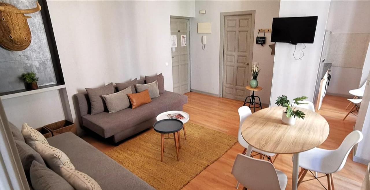 Apartamentos Fucar Madri Exterior foto